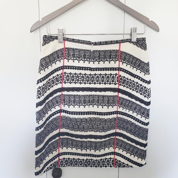 Anthropologie Tabitha black & white pattern skirt straight skirt mini office 2 - Picture 5 of 8